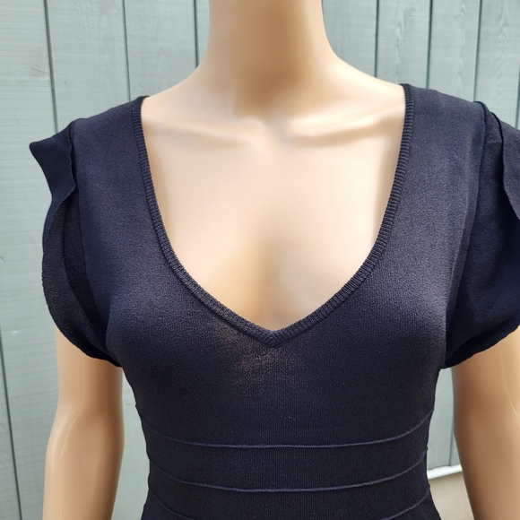 BLACK DRESS - Picture 6 of 7